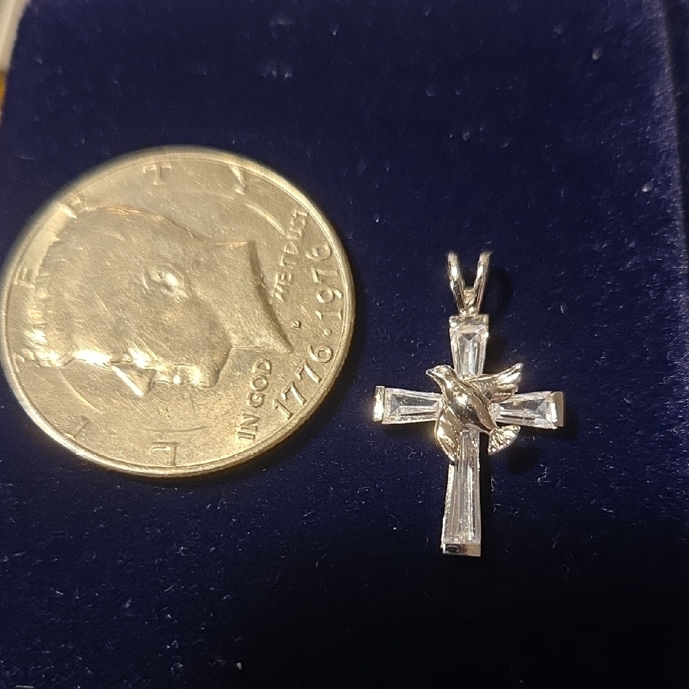 Elegant Sterling Silver 925 Moissanite Cross Pendant